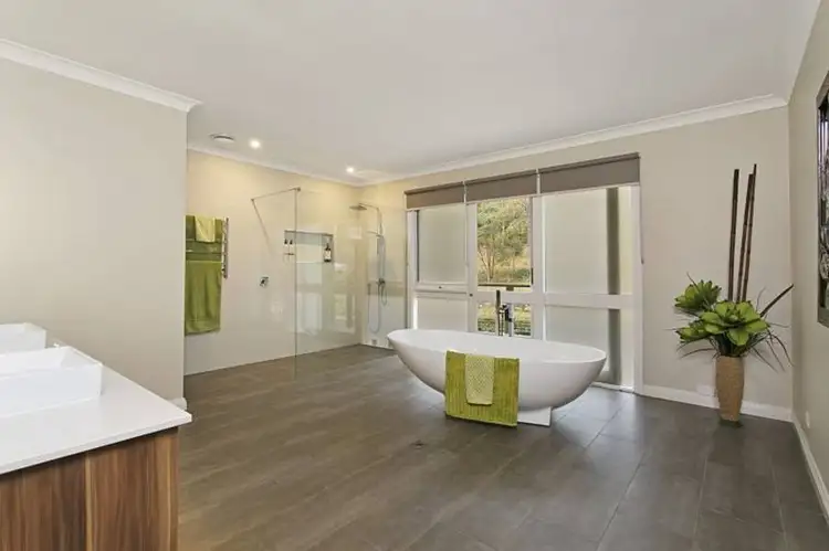 40 Salisbury Road, Mount Macedon VIC 3441
