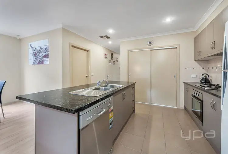 Fourth view of Homely house listing, 8 Kennet Way, Craigieburn VIC 3064