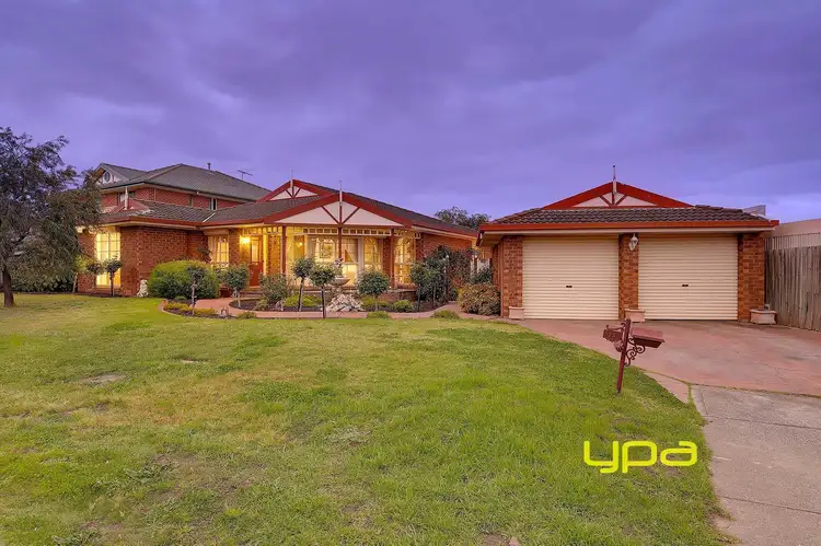 33 Longhurst Crescent, Hillside VIC 3037