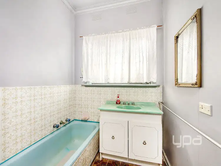 Seventh view of Homely house listing, 62 Helen Street, St Albans VIC 3021