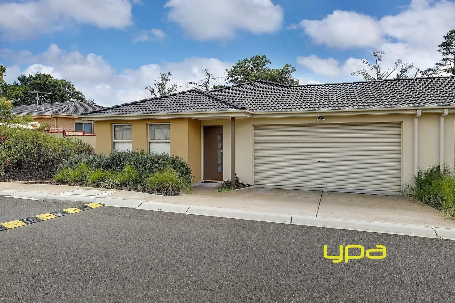Main view of Homely unit listing, 1/6 Eden Place, Wallan VIC 3756