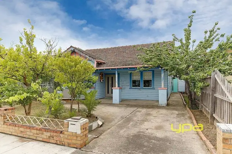 Second view of Homely house listing, 6 Ritchie Court, Sunshine VIC 3020