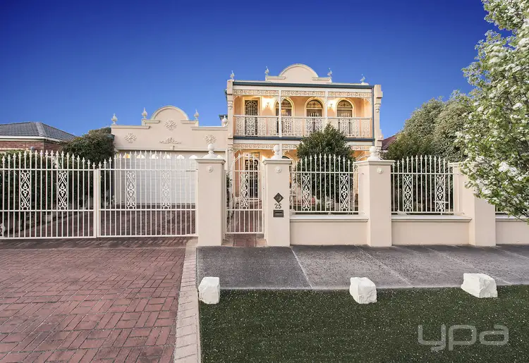 25 Parkin Avenue, Caroline Springs VIC 3023