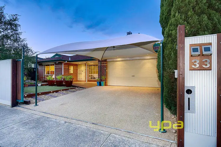 33 John Paul Drive, Hillside VIC 3037