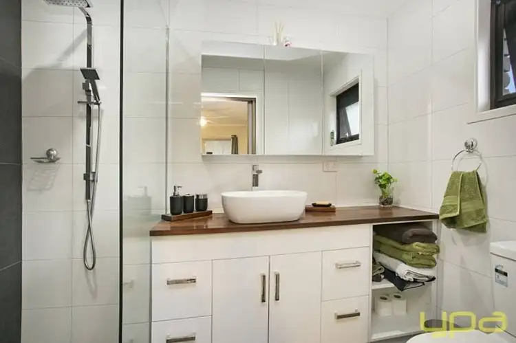 Sixth view of Homely house listing, 8 Carnoustie Drive, Sunbury VIC 3429