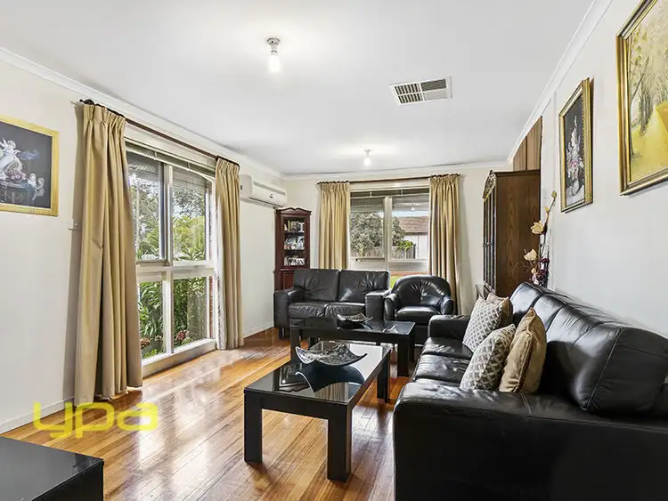 Fifth view of Homely house listing, 3 Blyton Crecent, Sunbury VIC 3429