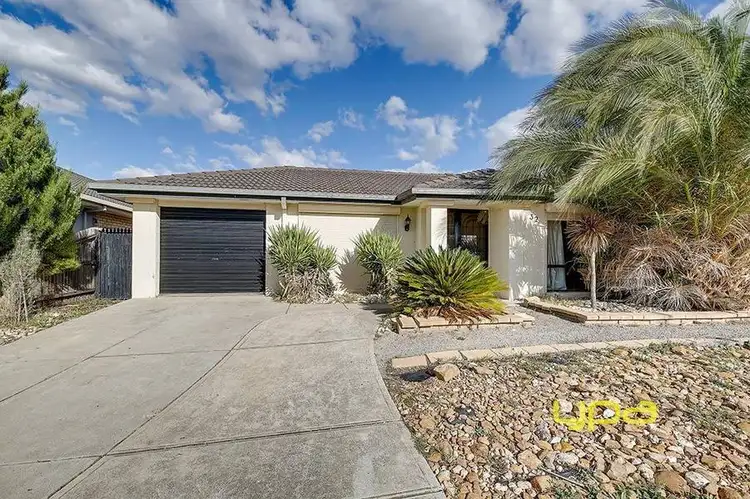 Main view of Homely house listing, 32 Pimelea Way, Hillside VIC 3037