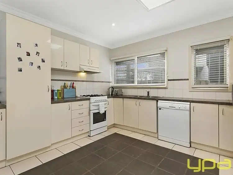 Fifth view of Homely house listing, 9 Batman Avenue, Sunbury VIC 3429