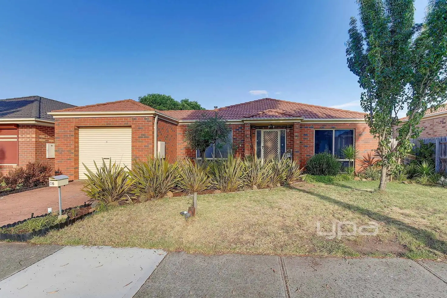Main view of Homely house listing, 5 Farnham Court, Craigieburn VIC 3064
