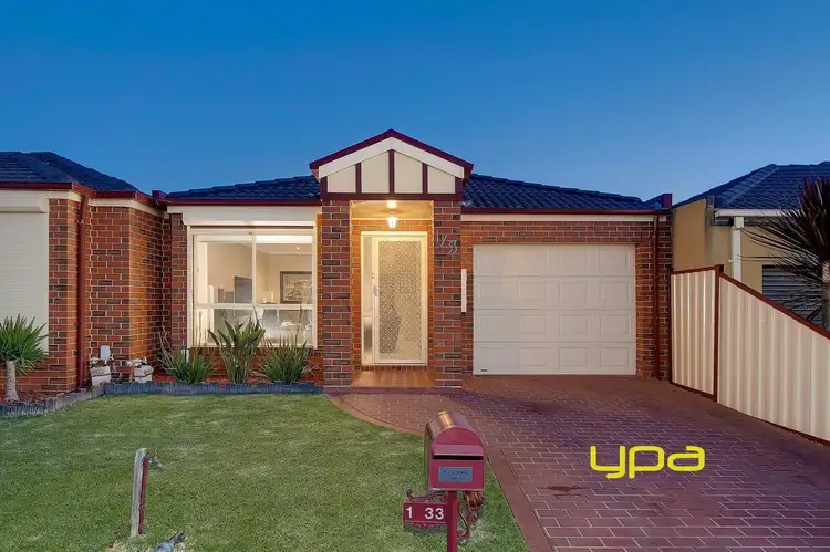 1/33 Jade Way, Hillside VIC 3037