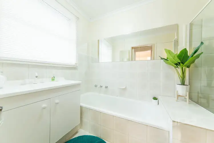 Fifth view of Homely house listing, 6 Winton Court, Broadmeadows VIC 3047