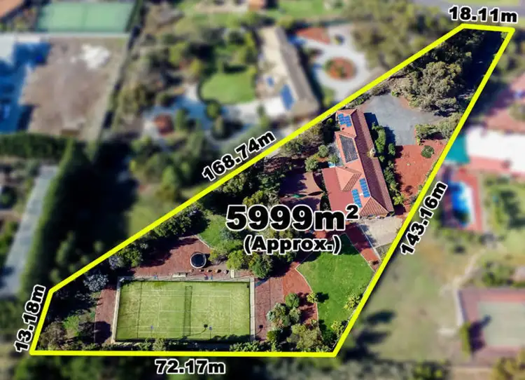 7 Robinia Close, Hillside VIC 3037