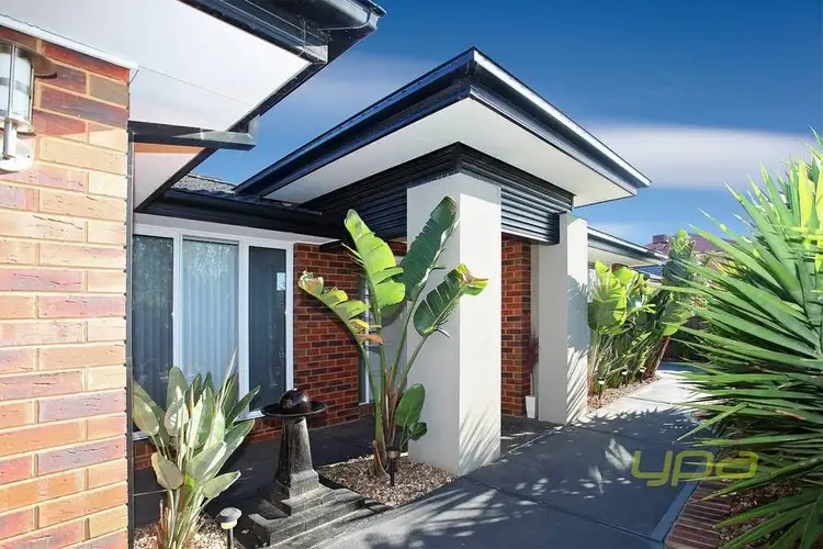 Second view of Homely house listing, 3 Binalong Court, Burnside VIC 3023