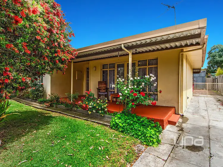43 McArthur Avenue, St Albans VIC 3021