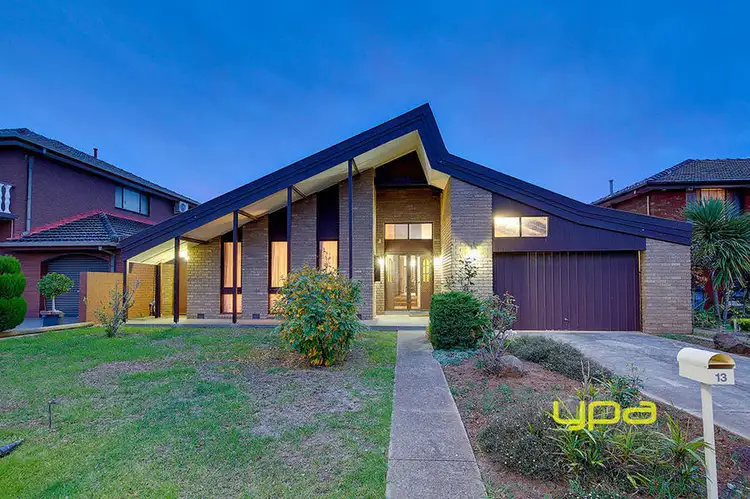 13 Koroit Place, Taylors Lakes VIC 3038