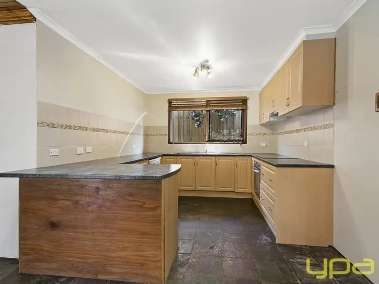 Fourth view of Homely house listing, 6 Manolive Court, Sunbury VIC 3429
