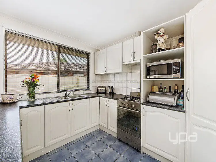 Fifth view of Homely house listing, 2 College Place, Albanvale VIC 3021