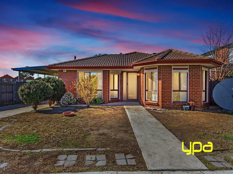 Main view of Homely house listing, 33 Moonstone Circuit, St Albans VIC 3021