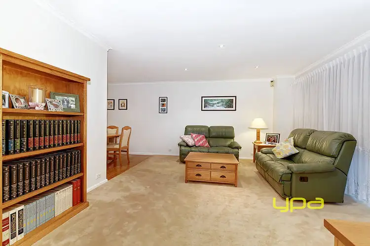 Second view of Homely house listing, 3 Forest Court, Gladstone Park VIC 3043