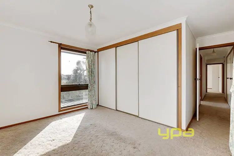 Sixth view of Homely house listing, 15 Augustines Way, Keilor VIC 3036