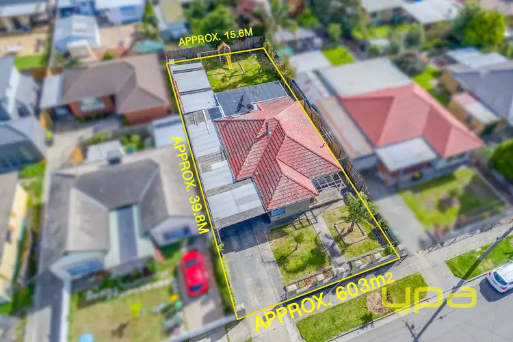 8 Sherwood Street, Hadfield VIC 3046