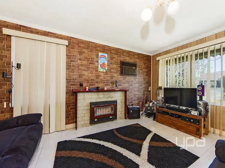 Third view of Homely house listing, 15 Bicknell Court, Broadmeadows VIC 3047