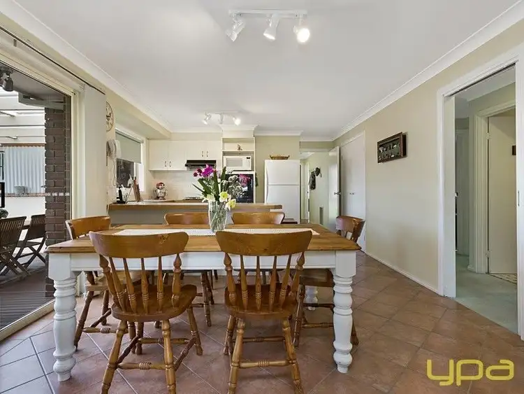 Fourth view of Homely house listing, 10 Solomon Court, Sunbury VIC 3429