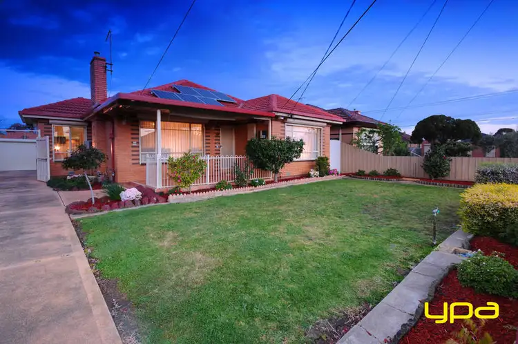 26 Dinnell Street, Sunshine West VIC 3020