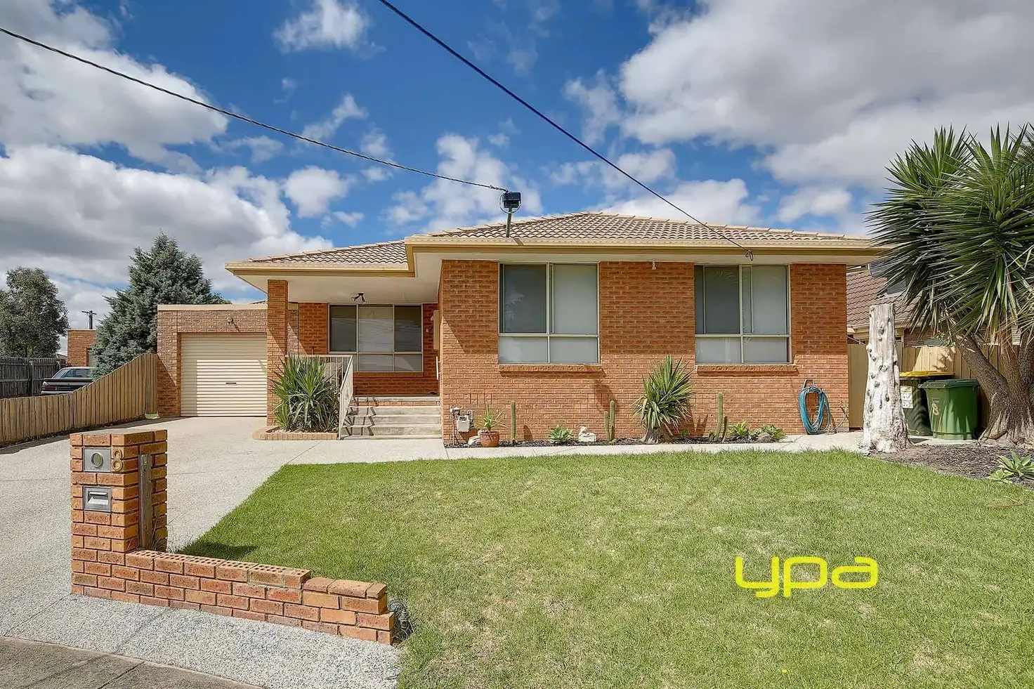 Main view of Homely unit listing, 1/8 Seville Court, Meadow Heights VIC 3048