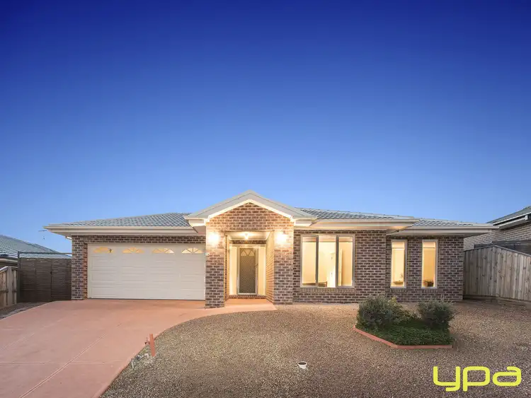 14 Arnolds Creek Boulevard, Melton West VIC 3337