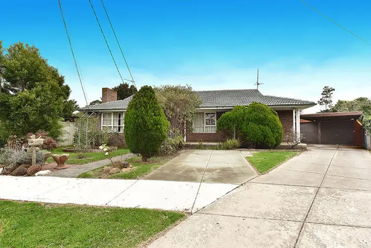 9 Dolphin Court, Gladstone Park VIC 3043