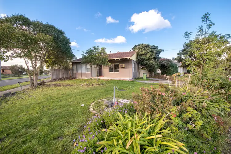 Second view of Homely house listing, 52 Kiewa Crescent, Dallas VIC 3047