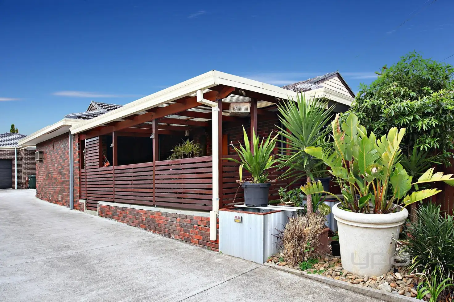 Main view of Homely unit listing, 1/4 Altyre Court, St Albans VIC 3021