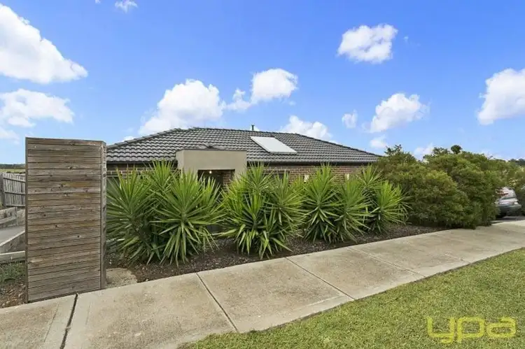 1/19 Lalor Crescent, Sunbury VIC 3429