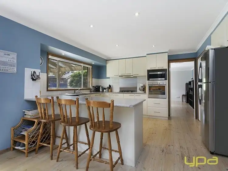 Fourth view of Homely house listing, 9 Heatherbrae Crescent, Sunbury VIC 3429