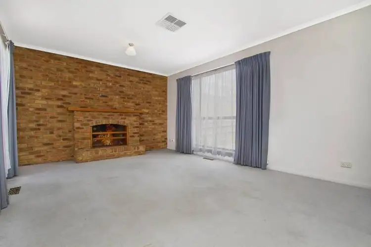 Second view of Homely house listing, 6 McGeorge Court, Sunbury VIC 3429