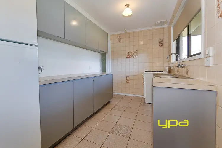 Fifth view of Homely house listing, 4 Balook Court, Meadow Heights VIC 3048