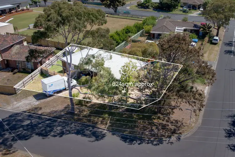2 Deighton Drive, Rosebud VIC 3939
