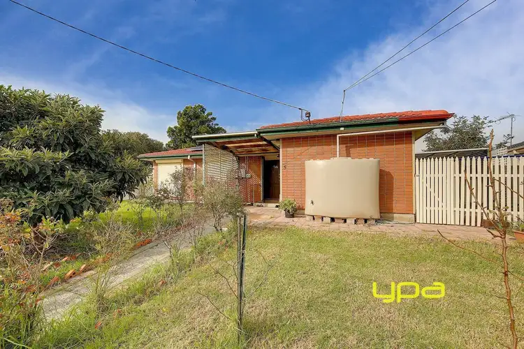 Second view of Homely house listing, 5 Melwood Court, Meadow Heights VIC 3048
