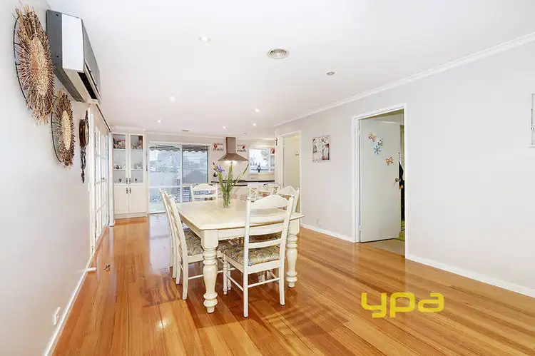Third view of Homely house listing, 31 Rutherglen Way, Taylors Lakes VIC 3038