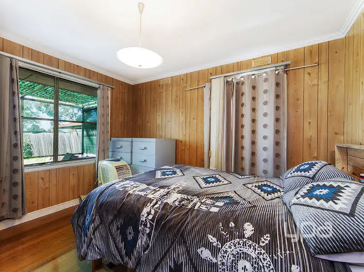 Fifth view of Homely house listing, 15 Bicknell Court, Broadmeadows VIC 3047