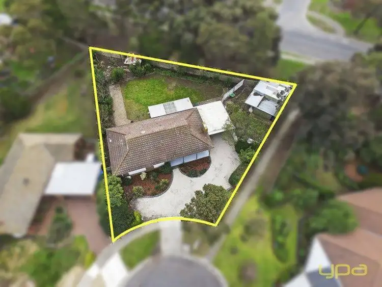 Second view of Homely house listing, 9 Walton Heath Court, Sunbury VIC 3429