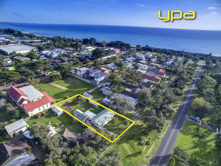 14 Government Road, Rye VIC 3941