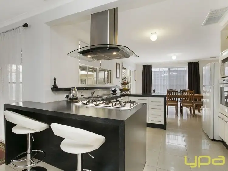 Fourth view of Homely house listing, 1 Fisher Court, Sunbury VIC 3429