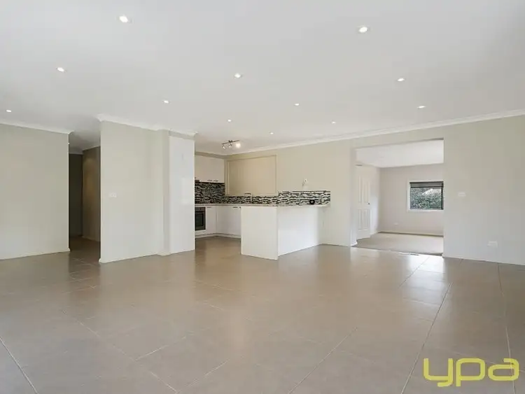 Fourth view of Homely house listing, 252 Elizabeth Drive, Sunbury VIC 3429