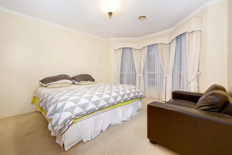 Seventh view of Homely house listing, 2 Daymar Court, Hillside VIC 3037