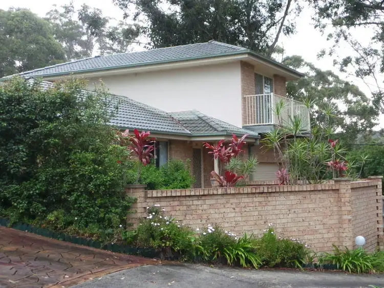Main view of Homely townhouse listing, 20/1 Hillview Crescent, Tuggerah NSW 2259