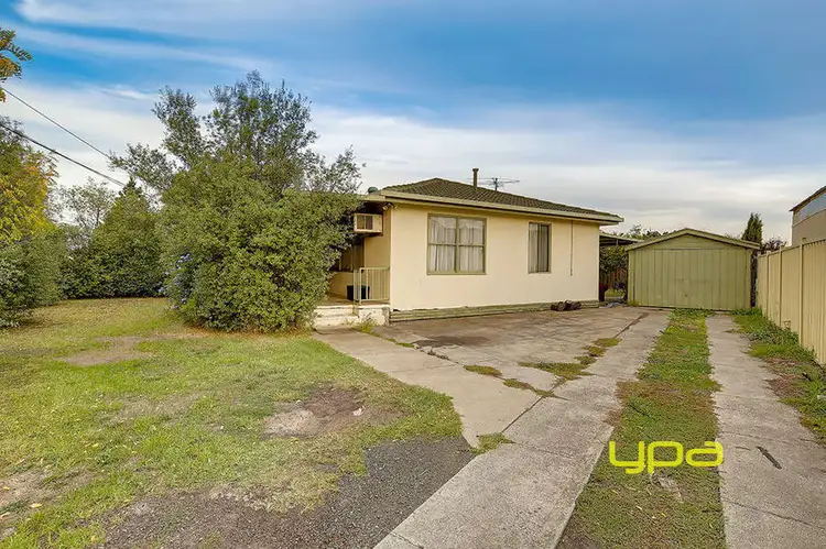 11 Guildford Avenue, Coolaroo VIC 3048