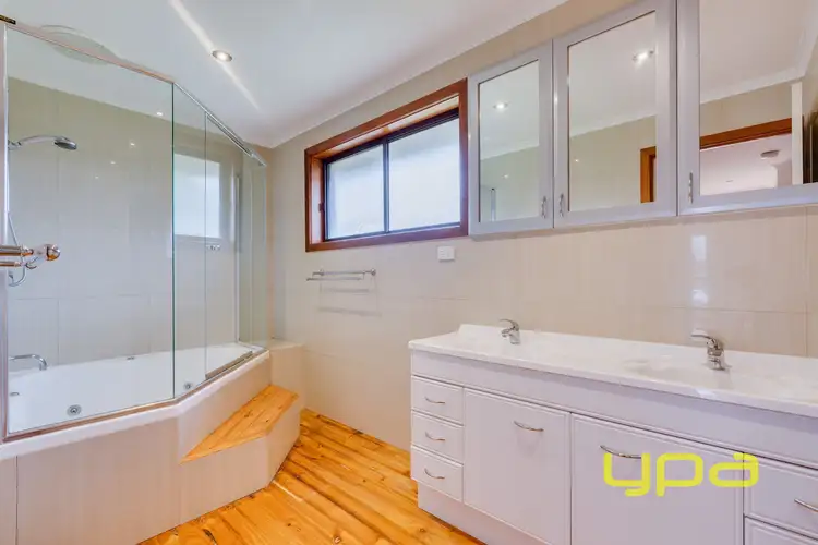 Sixth view of Homely house listing, 5 Aris Court, Craigieburn VIC 3064