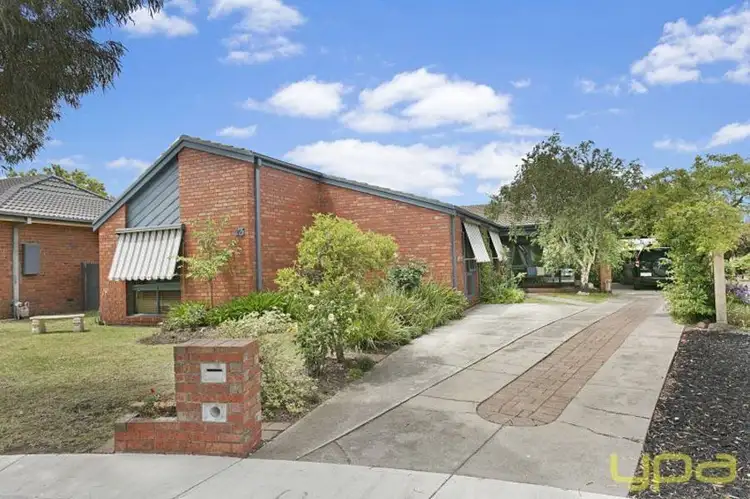 13 Scullin Court, Sunbury VIC 3429